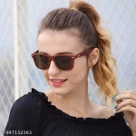 quare shaped brown women sunglasses - Image 3